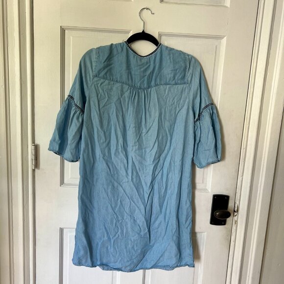 H&M embroidered chambray dress - Picture 5 of 5